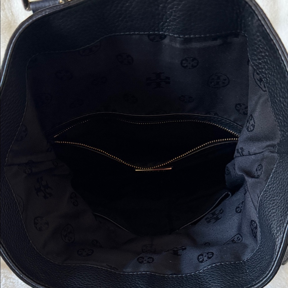 Tory Burch Fleming Pebbled Black Leather Satchel - Picture 6 of 10